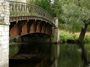 Мост в парке "Зверинец" в Гатчине